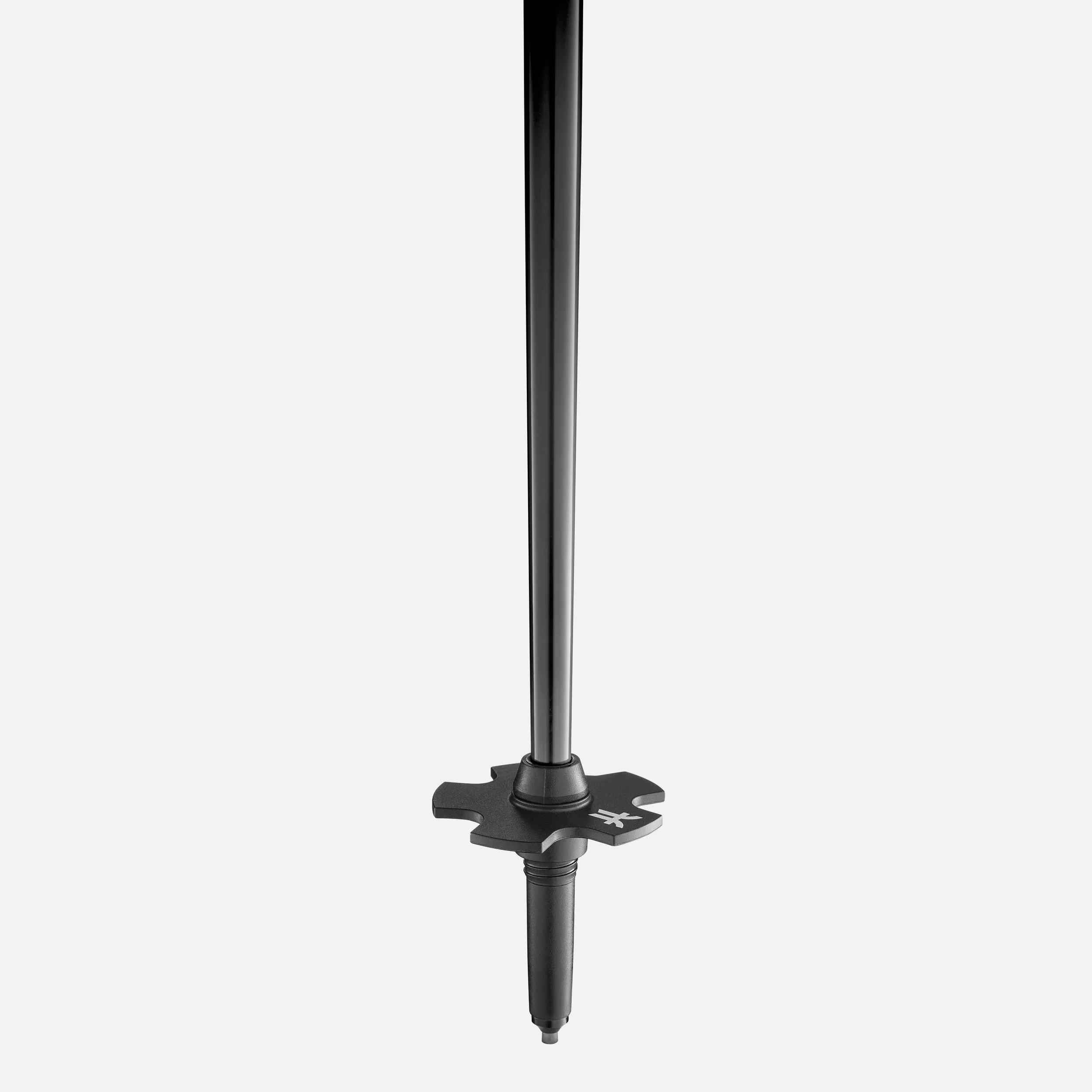 Agent Poles Black