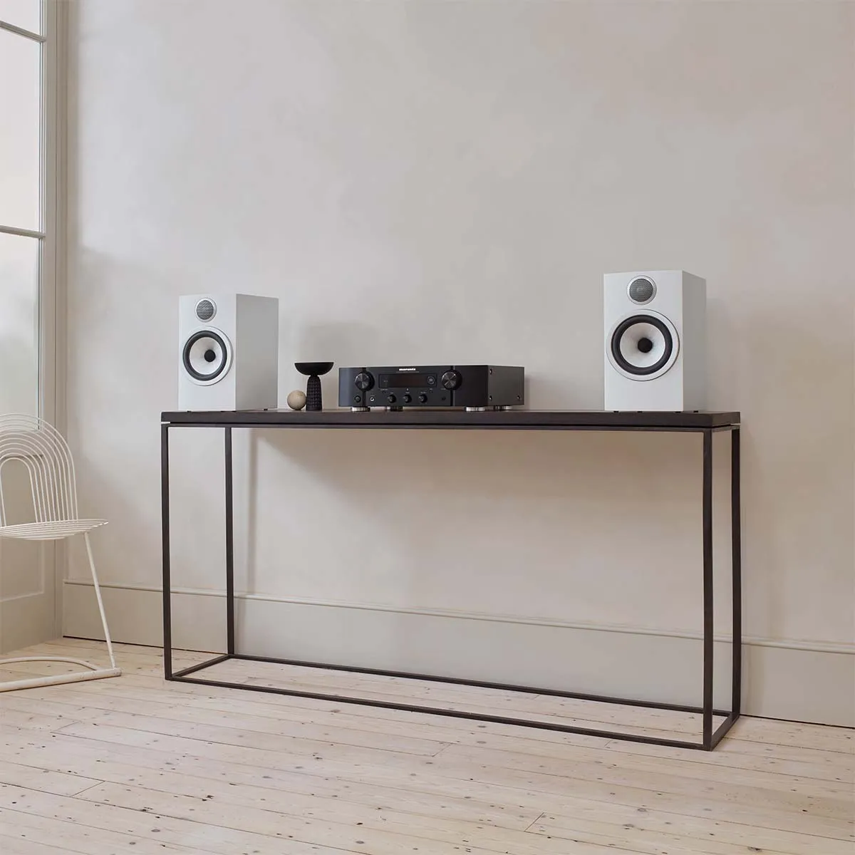 Bowers & Wilkins 706 S3 2-Way Stand Mount Bookshelf Loudspeakers - Pair