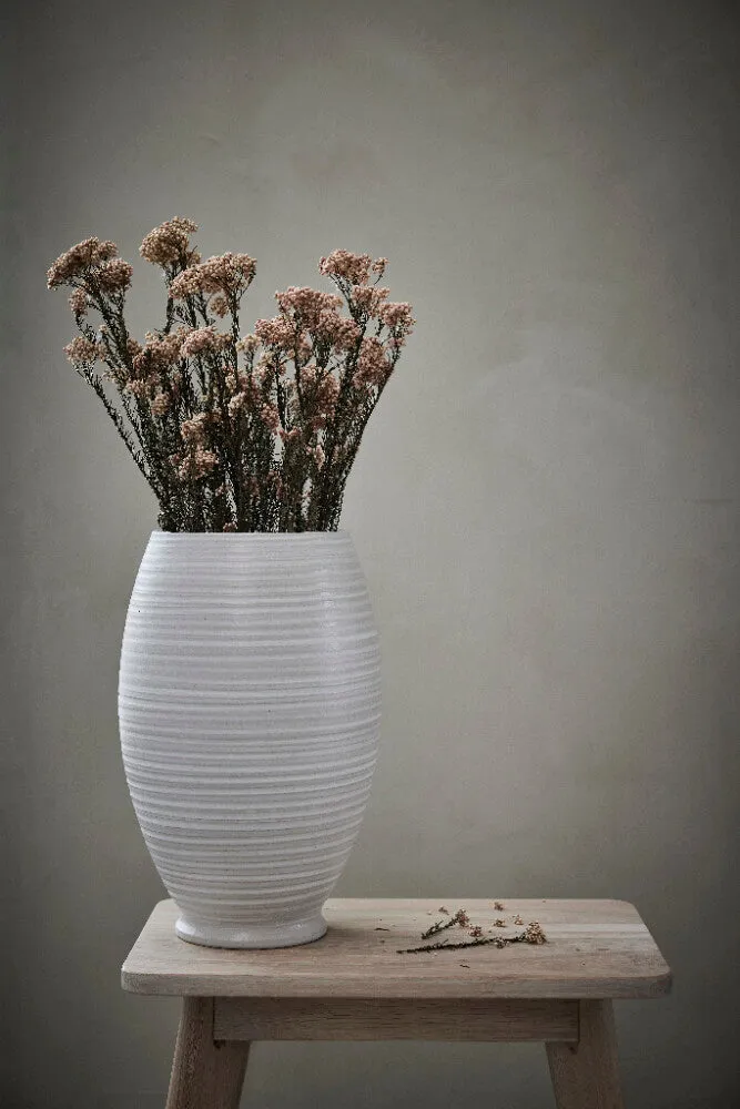 Catharinia hides H35 cm. off white