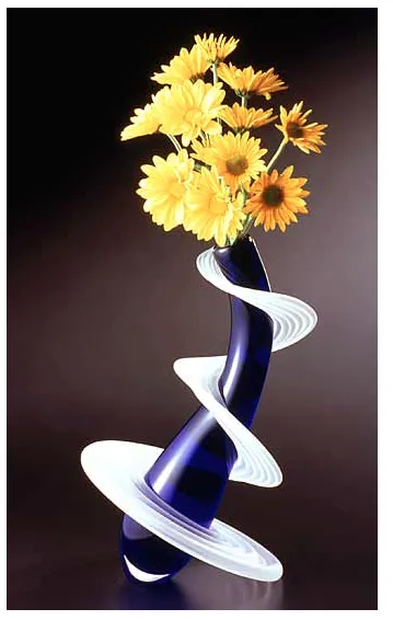 Heechee Vase