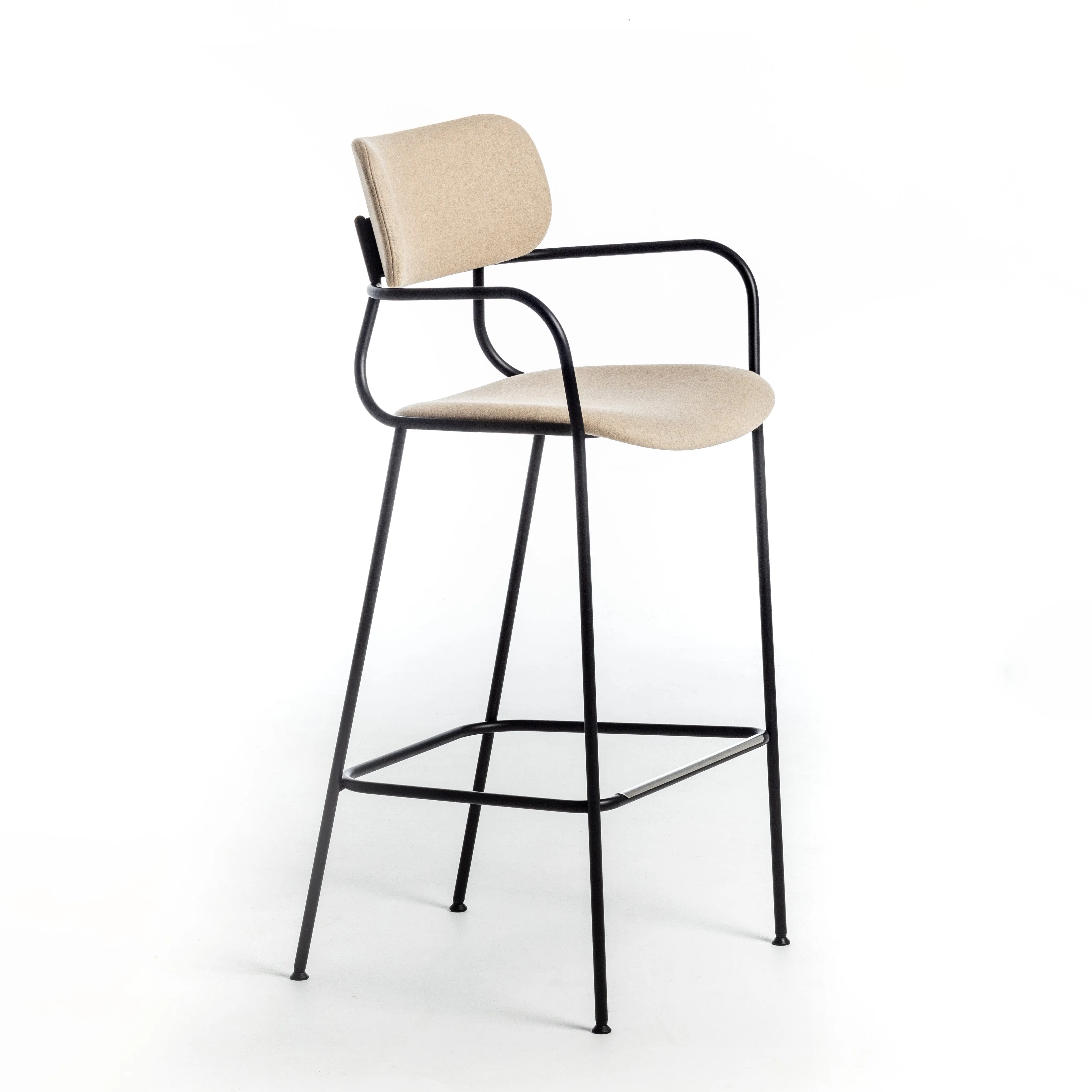 Kiyumi Stool