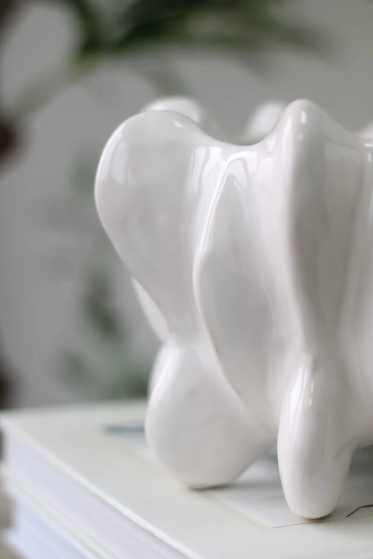 Lynwood White Stoneware Planter