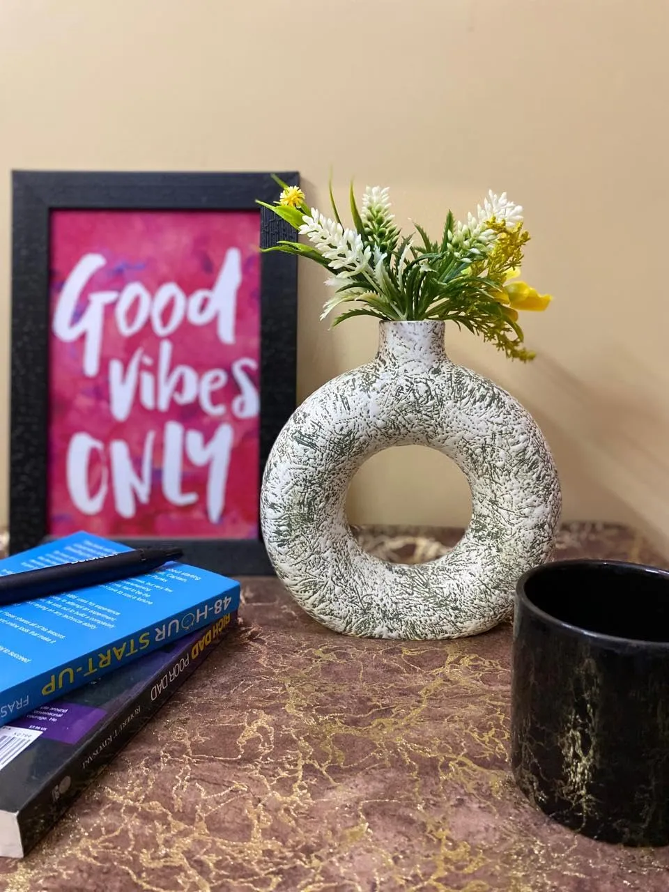 Manifested Decor - Ceramic White Donut Vase for Home Decor, Elegant Style, Perfect for Living Room, Bedroom, Office & Wedding Decoration