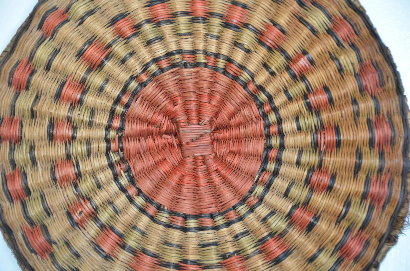 Native American Basket : Hopi Wicker Plaque : Basket 26