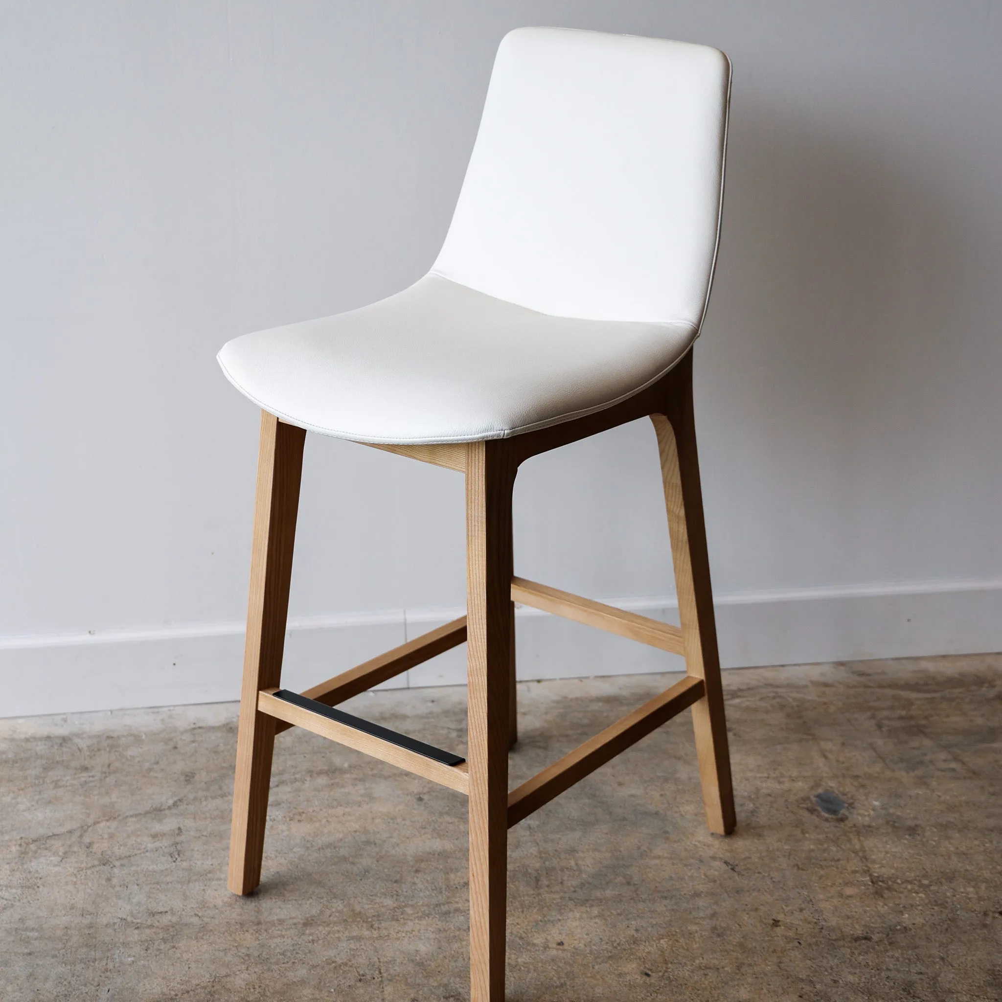 Noble Barstool