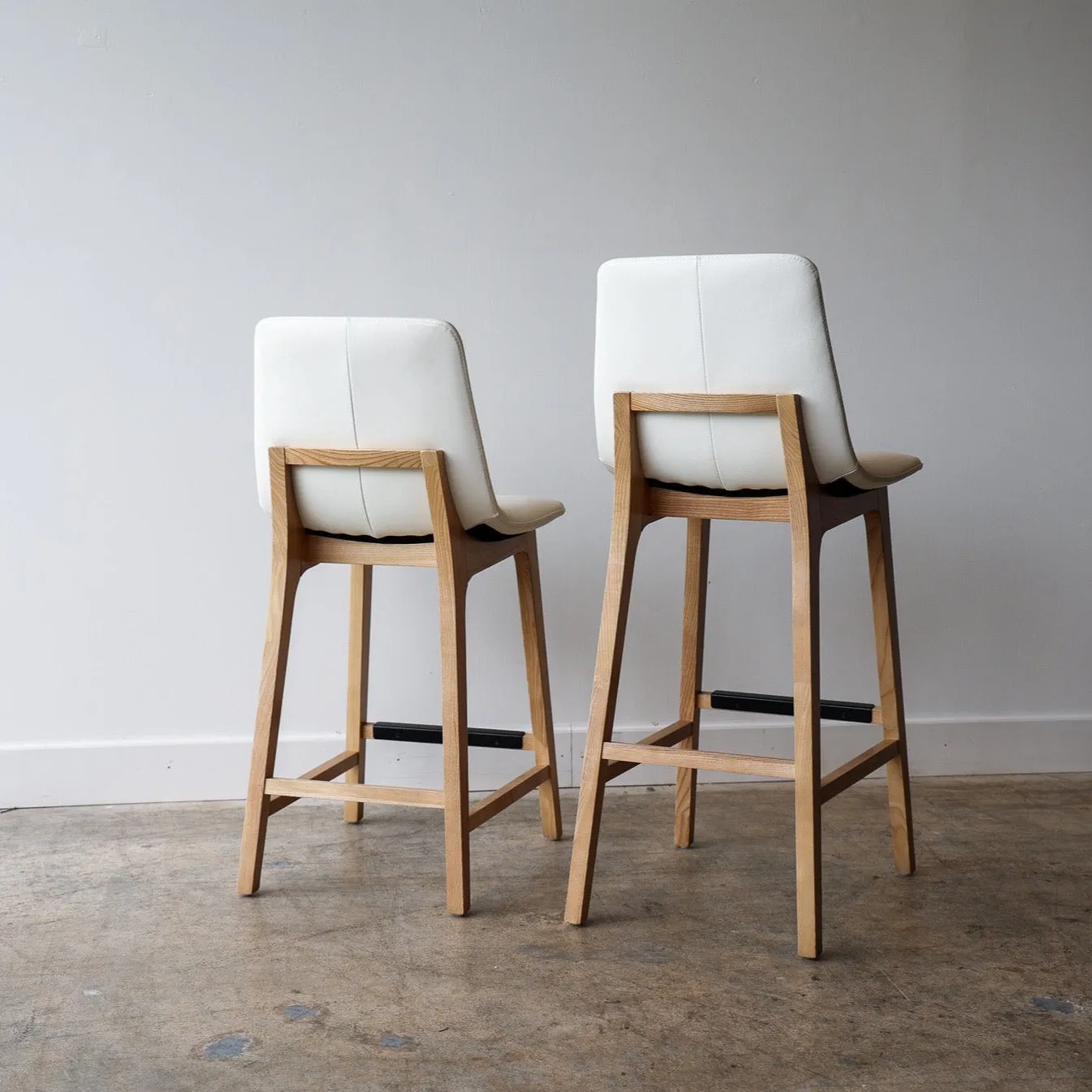 Noble Barstool