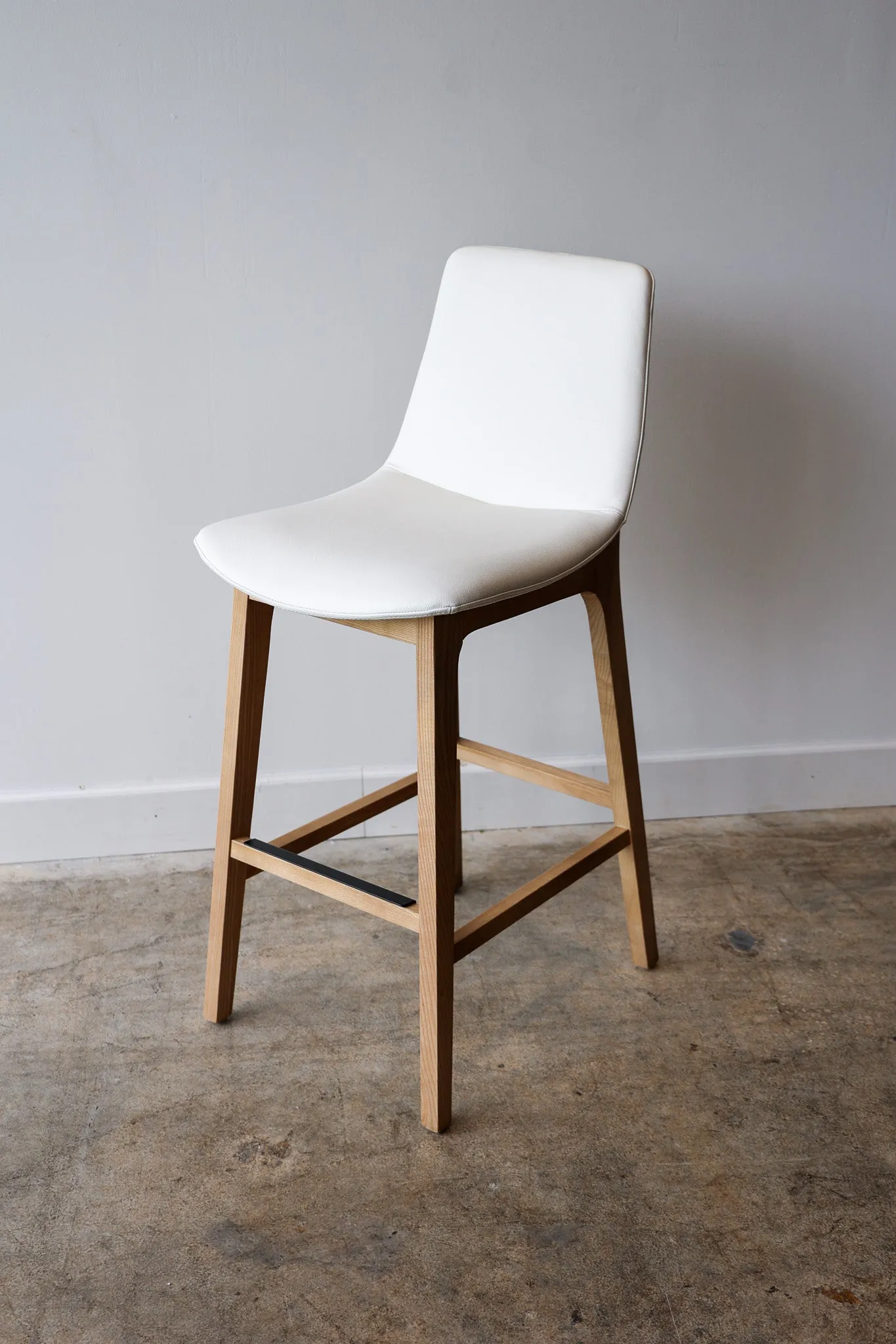 Noble Barstool