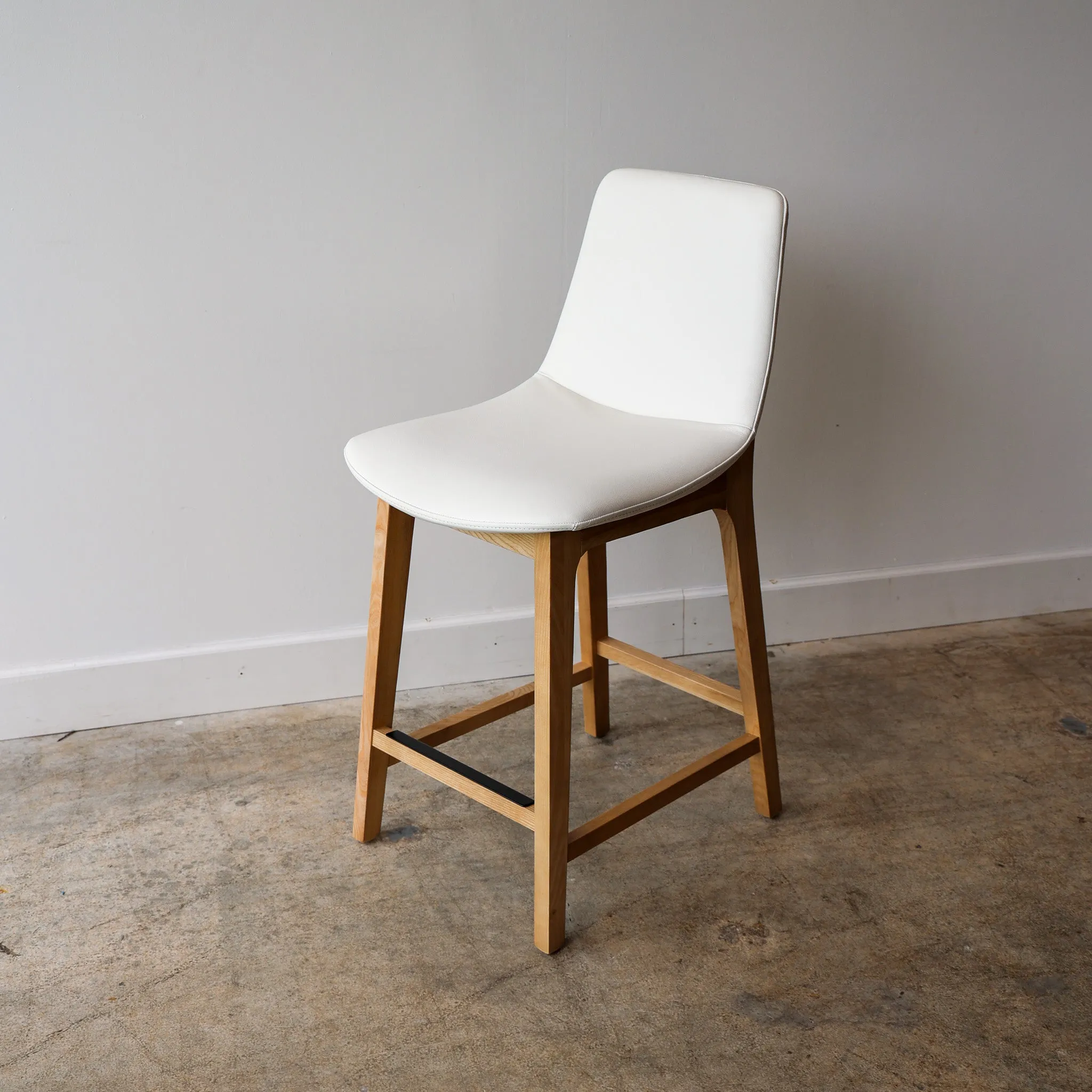 Noble Counter Stool