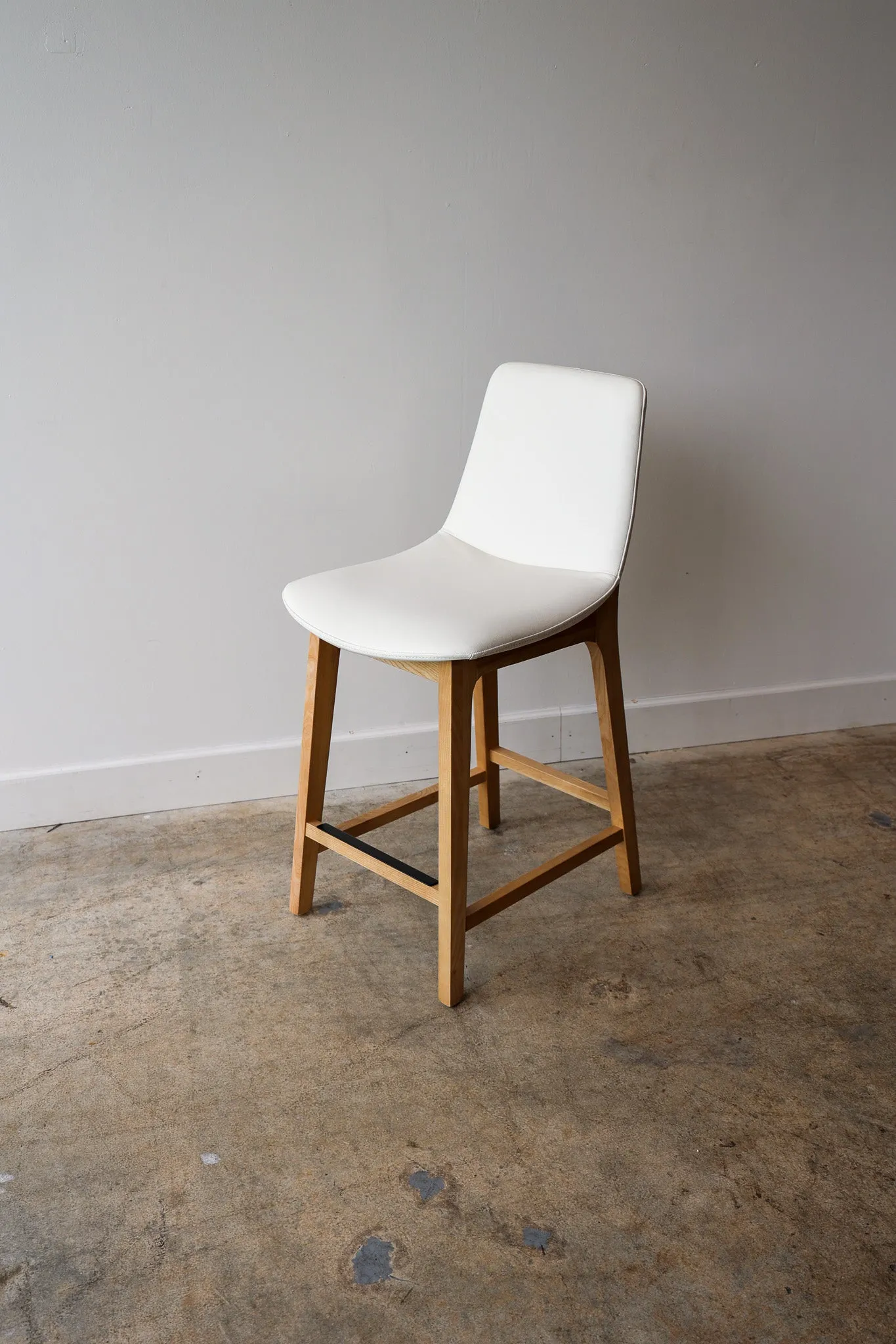 Noble Counter Stool