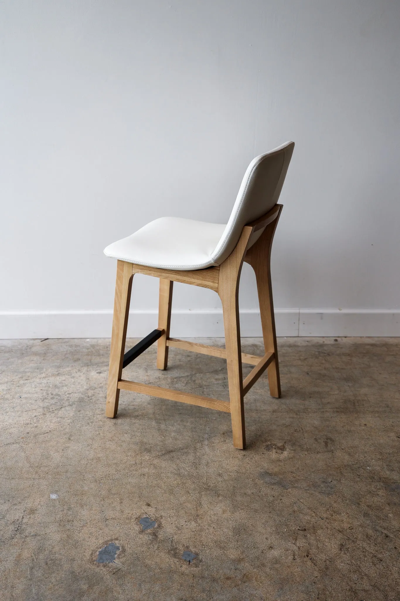Noble Counter Stool