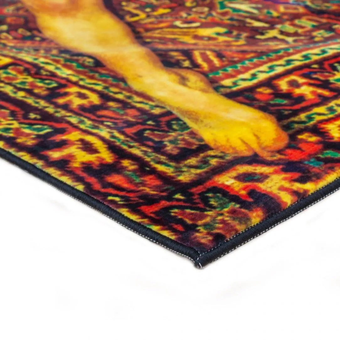 RECTANGULAR LADY ON CARPET